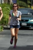 Miley Cyrus - jogging