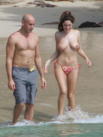 Kelly Brook - Topless swimming
