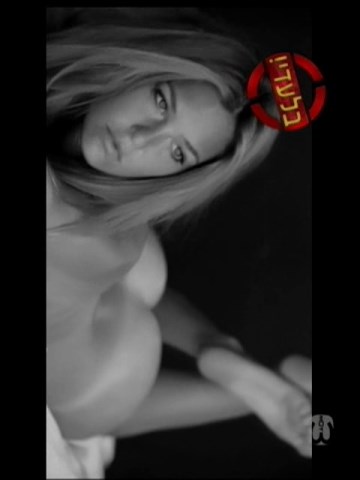 Bar Refaeli - Video