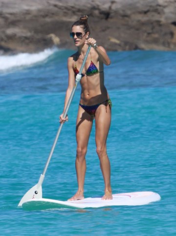 Alessandra Ambrosio - bikini