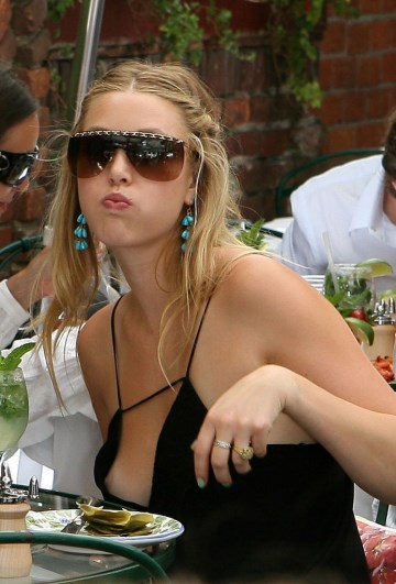 Whitney Port - Nip slip