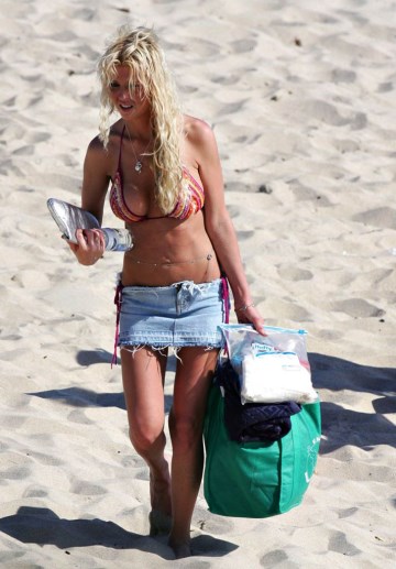 Tara Reid - red bikini