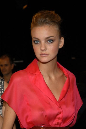 Caroline Trentini - catwalk oops