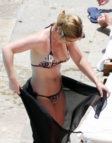 Heidi Range - bikini by the pool