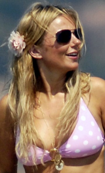 Geri Halliwell - bikini