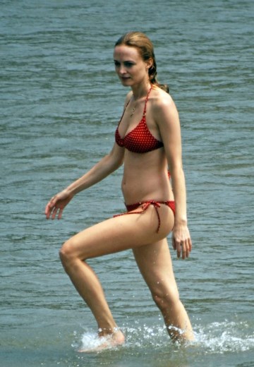 Heather Graham - bikini