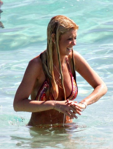 Tara Reid - red bikini