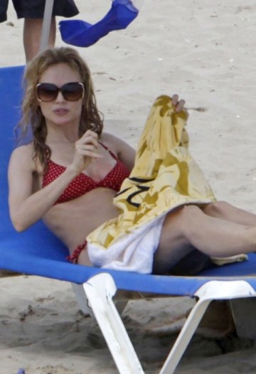 Heather Graham - bikini