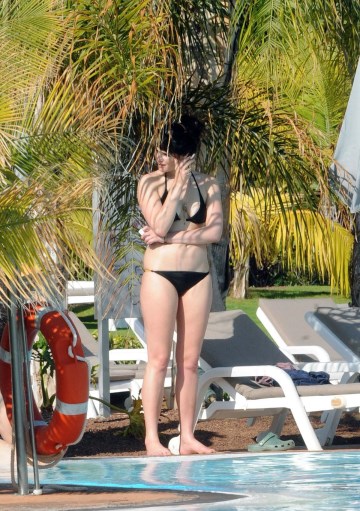 Gemma Arterton - bikini