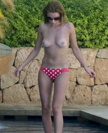 Una Healy - topless