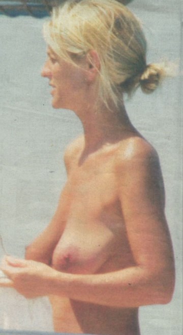 Ulrika Jonsonn - Topless swimming