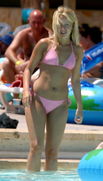 Samantha Winward - bikini