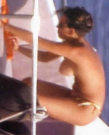 Paola Perego - topless on a yacht