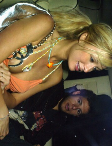 Paris Hilton - Nip slip