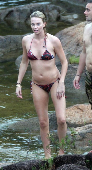 Charlize Theron - bikini