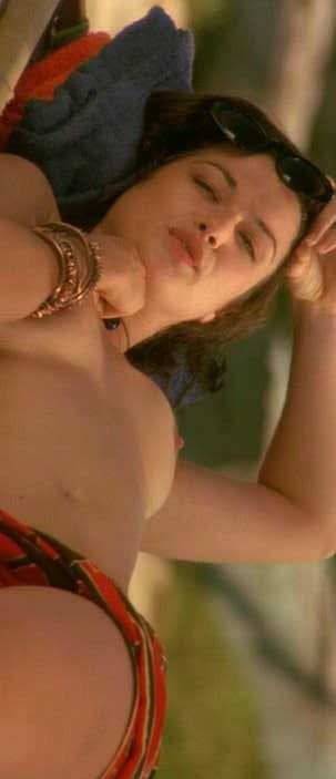 Rachel Weisz - Stealing Beauty