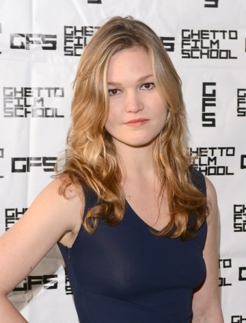 Julia Stiles - see through