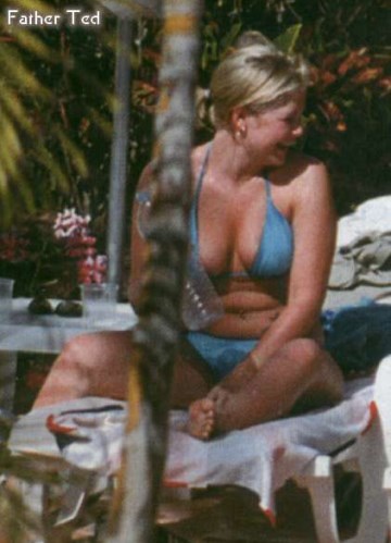 Suzanne Shaw - bikini