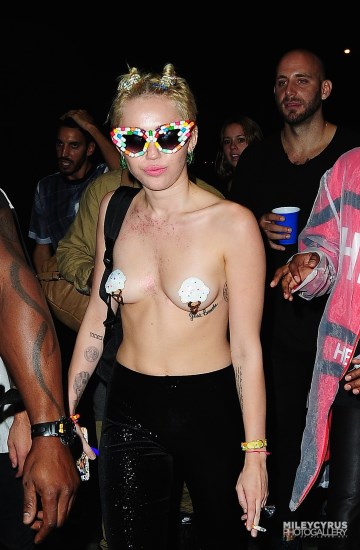 Miley Cyrus - pasties