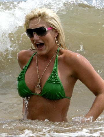 Brooke Hogan - green bikini