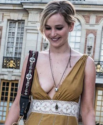 Jennifer Lawrence - Areola slip