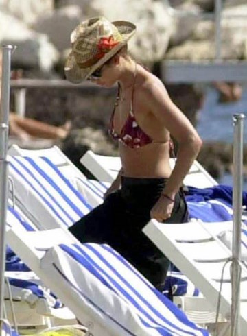 Natalie Imbruglia - bikini