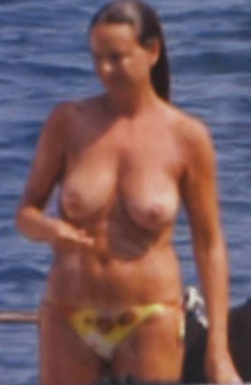 Paola Perego - topless on a yacht