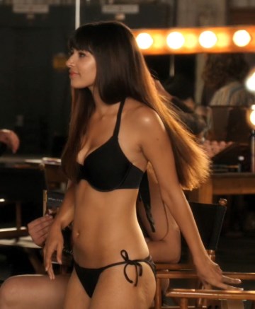 Hannah Simone - New Girl