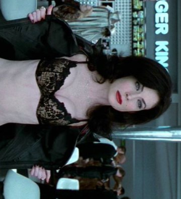 Lara Flynn Boyle - Men in Black II